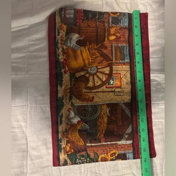 Hand made kitchen placemats. Chickens. Set of 4 - Picture 5 of 6